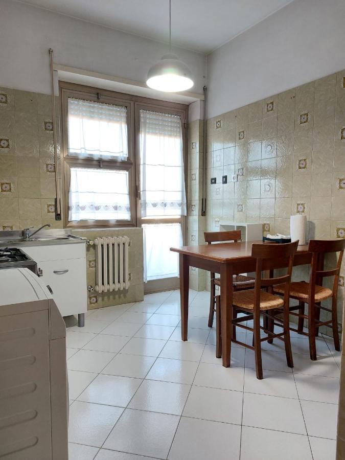12Min Da Roma Centro Stanza Grande E Luminosa Ciampino Exterior foto
